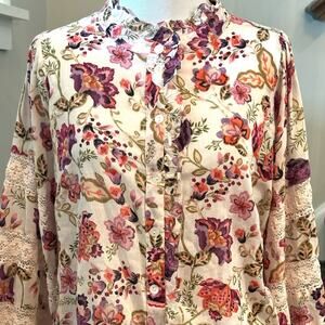 House of Harlow 1960 Floral Balloon Sleeve with Lace Blouse Size Small
